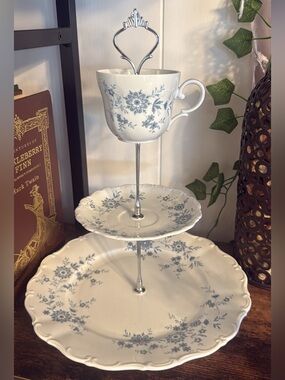 Unique Blue & White Floral Ceramic 3-Tier Serving Homemade